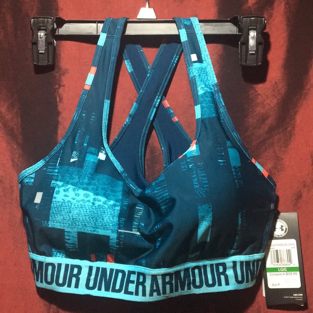 Women’s sports bra (Under Armour)